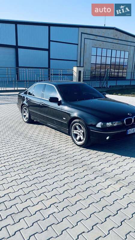 Седан BMW 5 Series 2003 в 