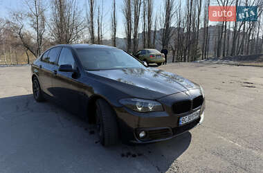 Седан BMW 5 Series 2015 в 