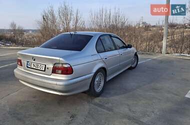 Седан BMW 5 Series 2001 в Синельниково