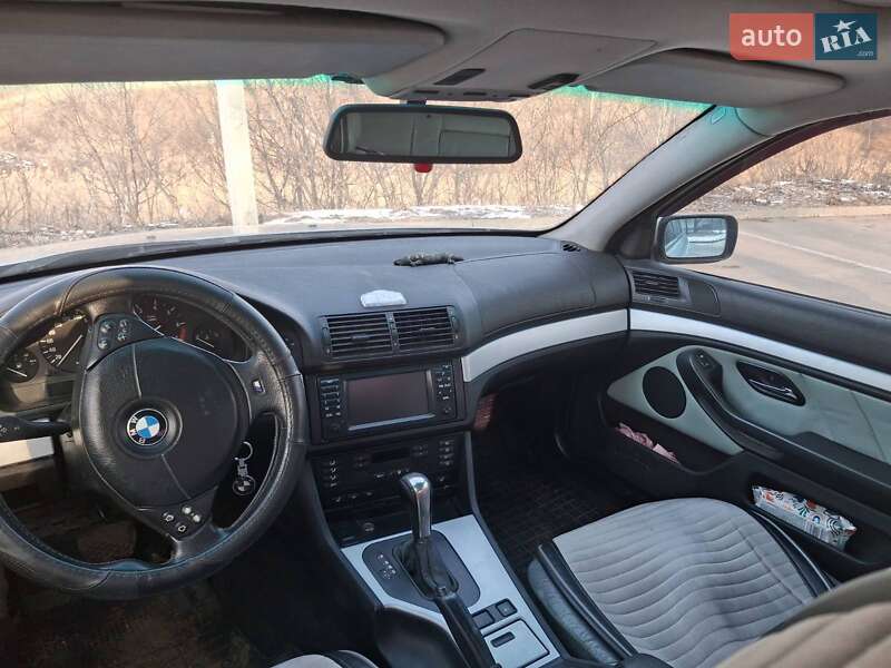 Седан BMW 5 Series 2001 в Синельниковому