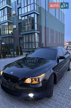 Седан BMW 5 Series 2010 в Ровно