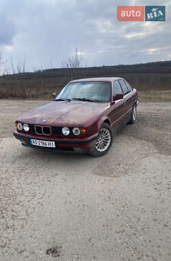 Седан BMW 5 Series 1991 в Черновцах