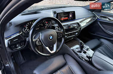 Седан BMW 5 Series 2017 в 