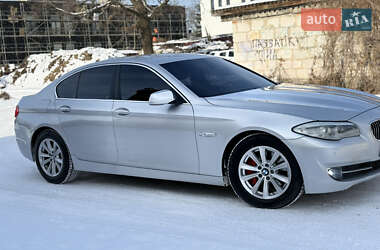 Седан BMW 5 Series 2011 в Немішаєве