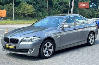 Седан BMW 5 Series 2012 в Черновцах