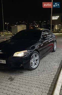 Седан BMW 5 Series 2012 в Львове