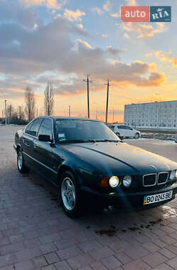 Седан BMW 5 Series 1995 в Нетешине