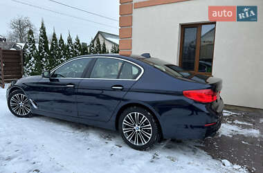 Седан BMW 5 Series 2017 в Нововолинську