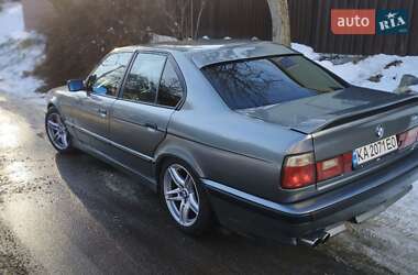 Седан BMW 5 Series 1994 в Киеве