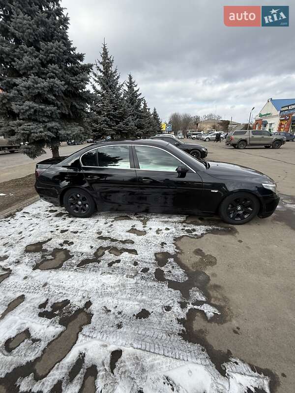 Седан BMW 5 Series 2004 в Балті