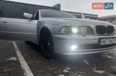 Седан BMW 5 Series 2002 в 