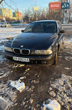 Седан BMW 5 Series 2002 в Киеве