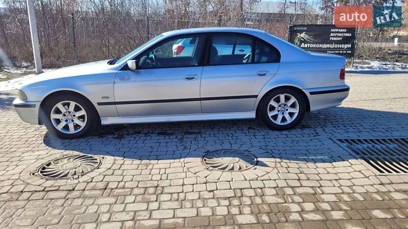 Седан BMW 5 Series 1999 в Чорткові