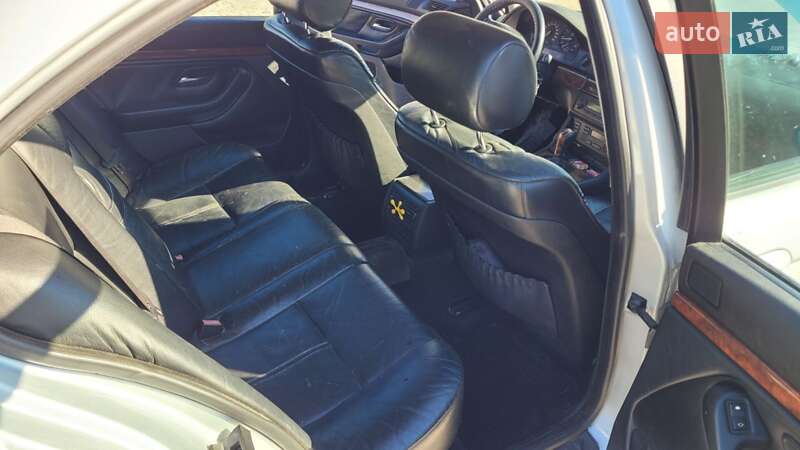 Седан BMW 5 Series 1999 в Чорткові