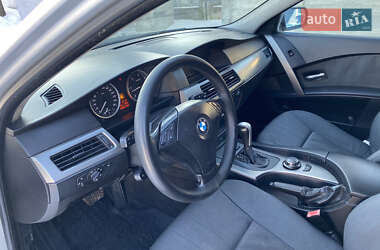 Седан BMW 5 Series 2004 в Рокитном