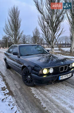 Седан BMW 5 Series 1989 в Днепре