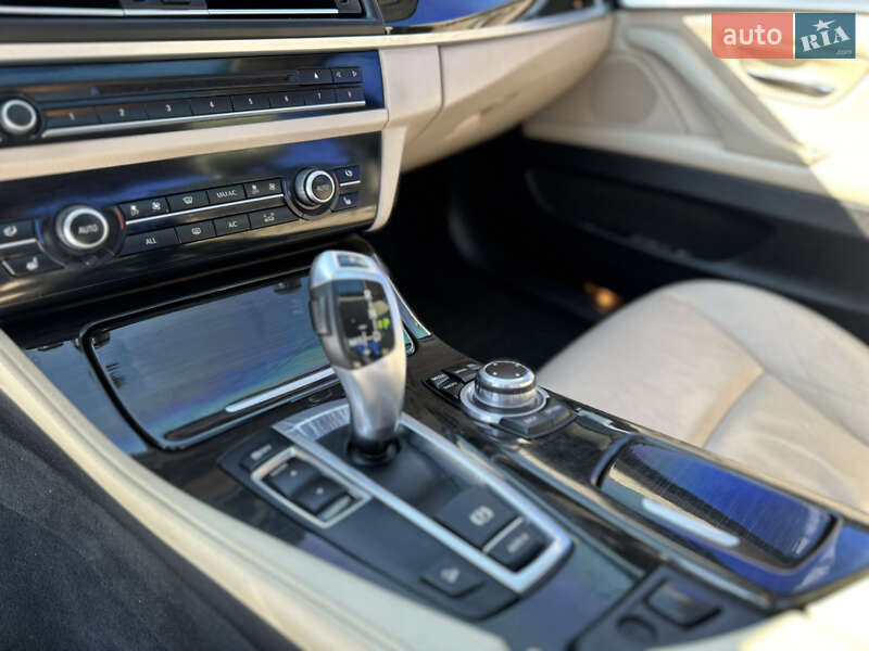 Седан BMW 5 Series 2012 в Ирпене