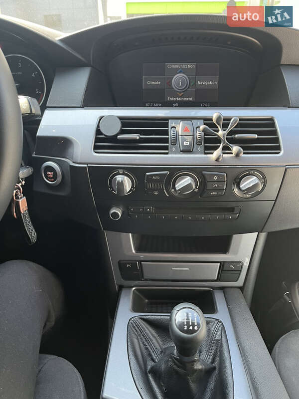 Седан BMW 5 Series 2008 в Івано-Франківську фото 38 Седан BMW 5 Series 2008 в Івано-Франківську