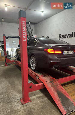 Седан BMW 5 Series 2017 в 