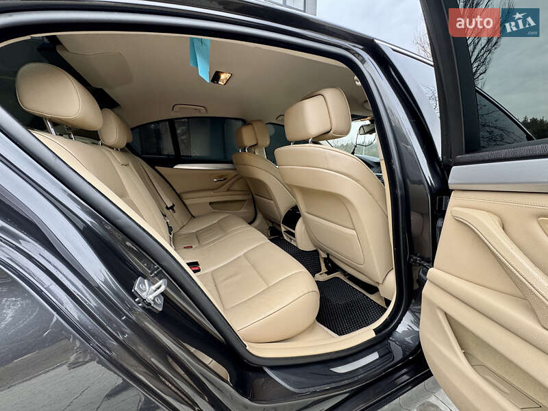 Седан BMW 5 Series 2010 в Яворові