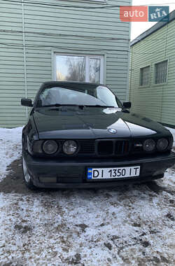 Седан BMW 5 Series 1991 в Харькове