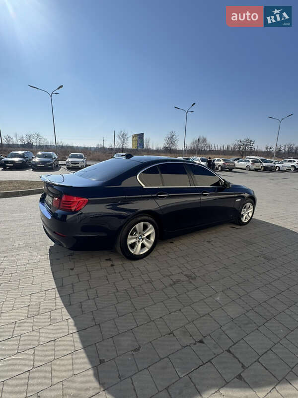 Седан BMW 5 Series 2013 в Львове