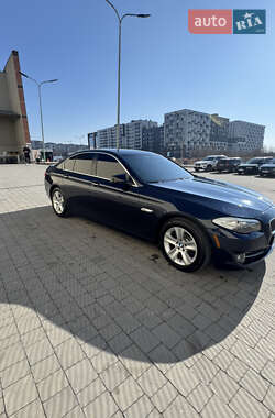 Седан BMW 5 Series 2013 в Львові