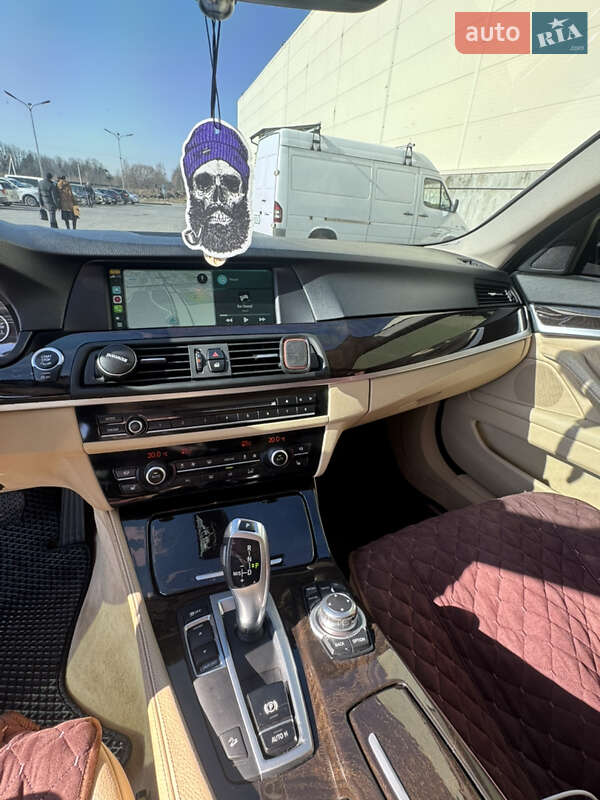 Седан BMW 5 Series 2013 в Львове