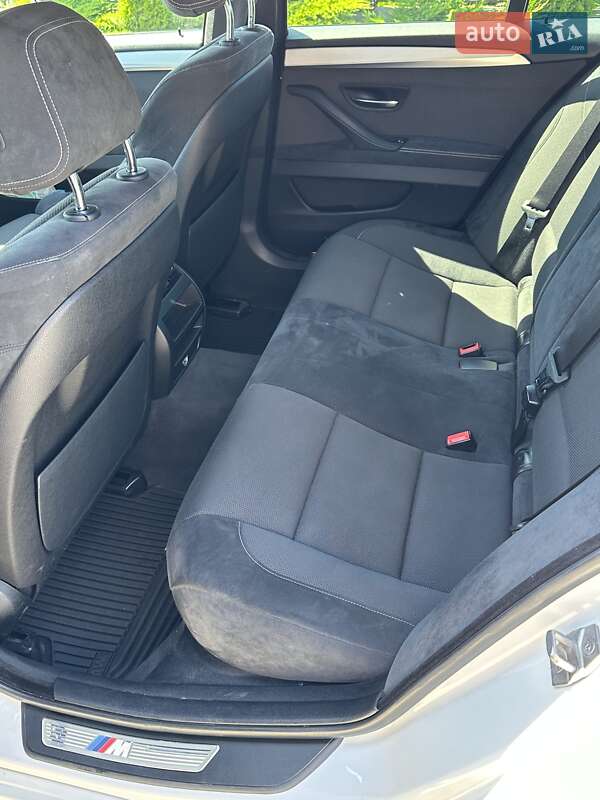 Седан BMW 5 Series 2015 в Луцке