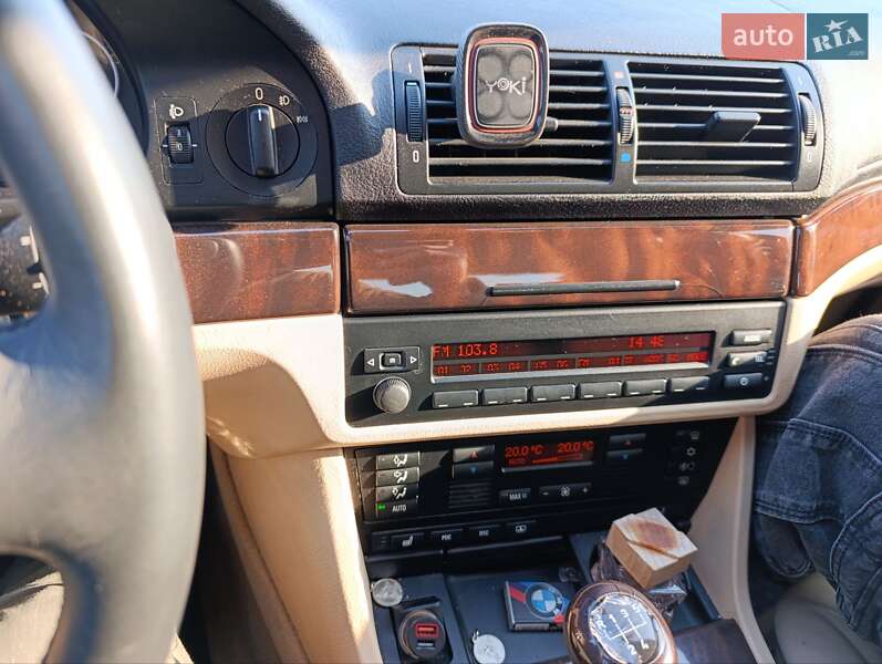 Седан BMW 5 Series 2002 в Знам'янці