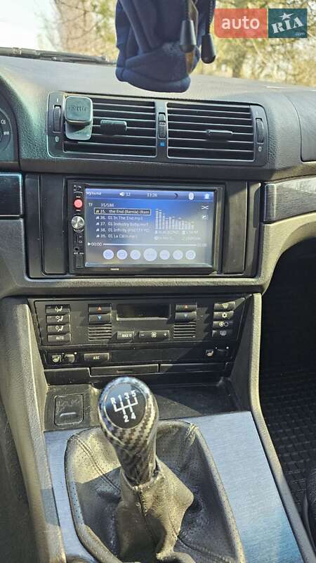 Седан BMW 5 Series 1997 в Днепре