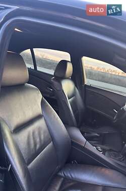 Седан BMW 5 Series 2005 в 