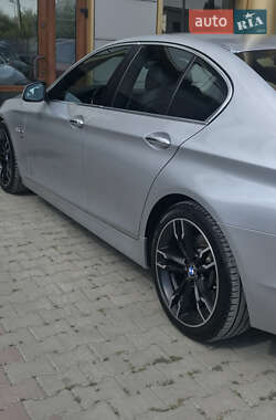 Седан BMW 5 Series 2012 в Чернівцях