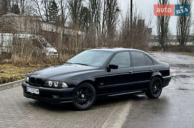 Седан BMW 5 Series 1999 в Олиці