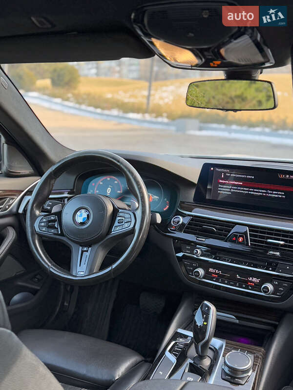 Седан BMW 5 Series 2019 в Днепре