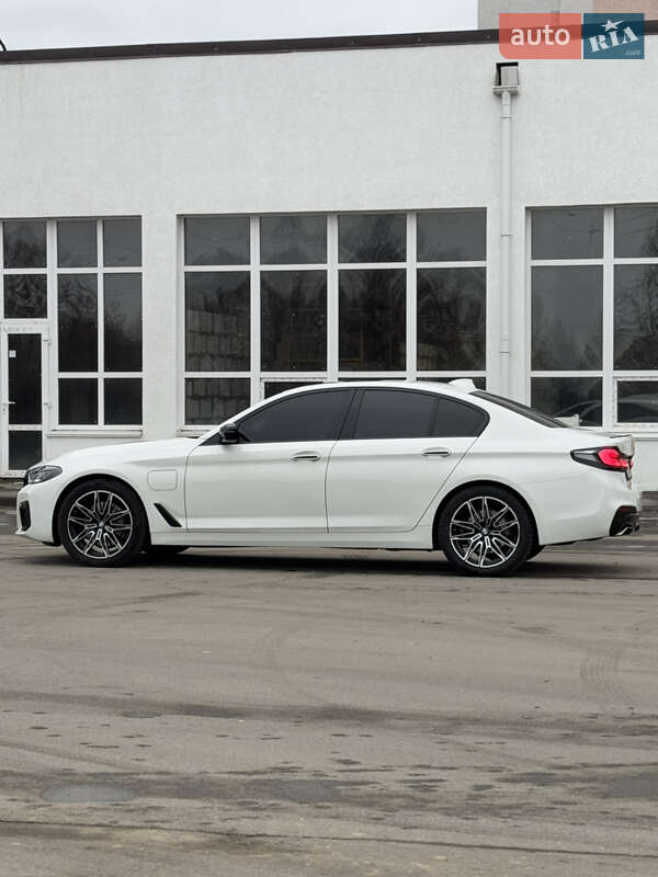 Седан BMW 5 Series 2018 в Киеве