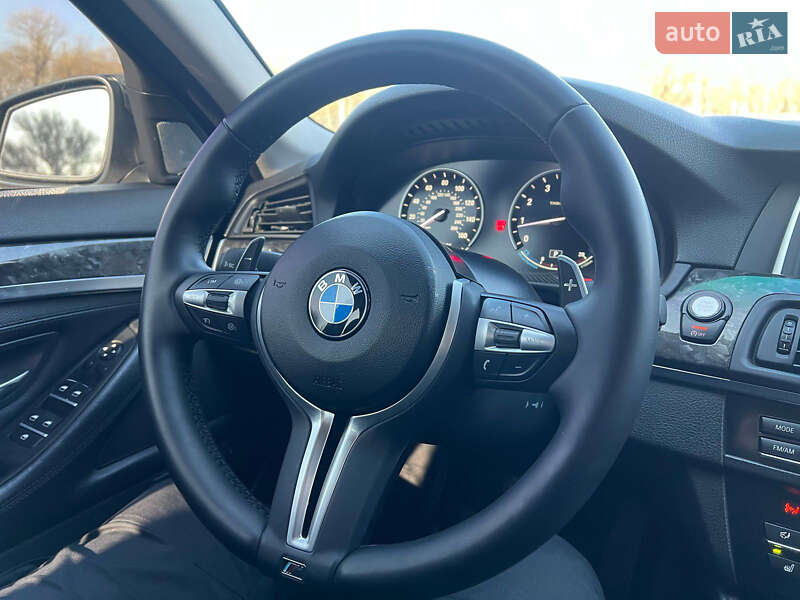 Седан BMW 5 Series 2015 в Миколаєві
