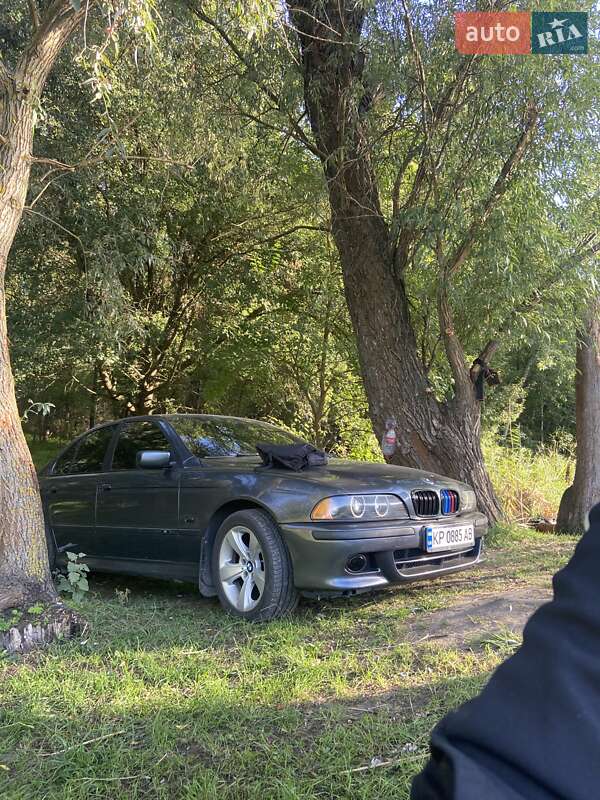 Седан BMW 5 Series 1999 в Запоріжжі