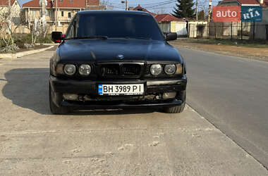 Седан BMW 5 Series 1993 в Одессе