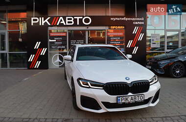 Седан BMW 5 Series 2022 в Львове