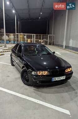 Седан BMW 5 Series 1997 в Ровно