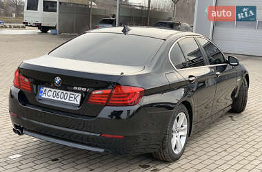 Седан BMW 5 Series 2011 в Нововолынске