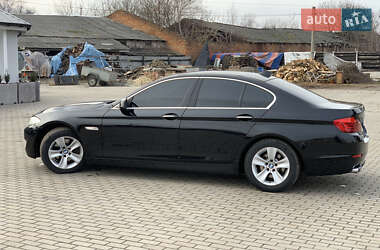 Седан BMW 5 Series 2011 в Нововолынске