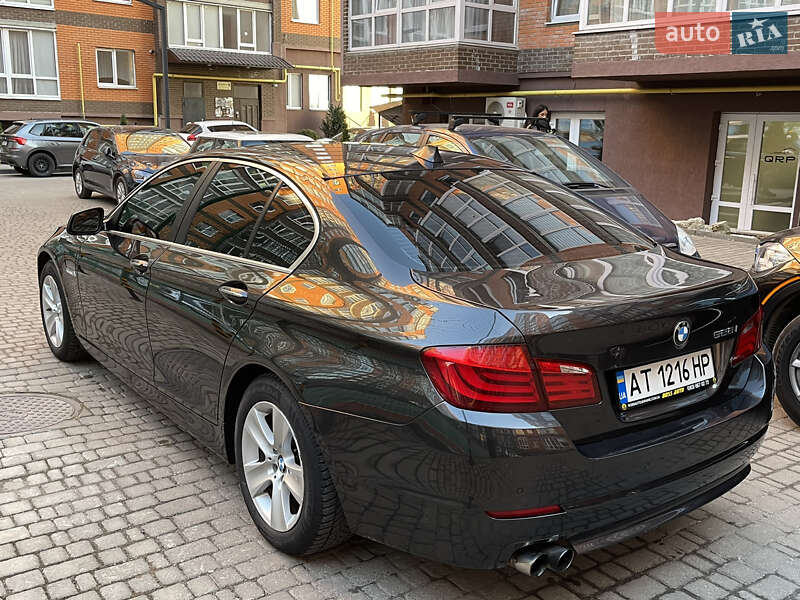 Седан BMW 5 Series 2012 в Львове