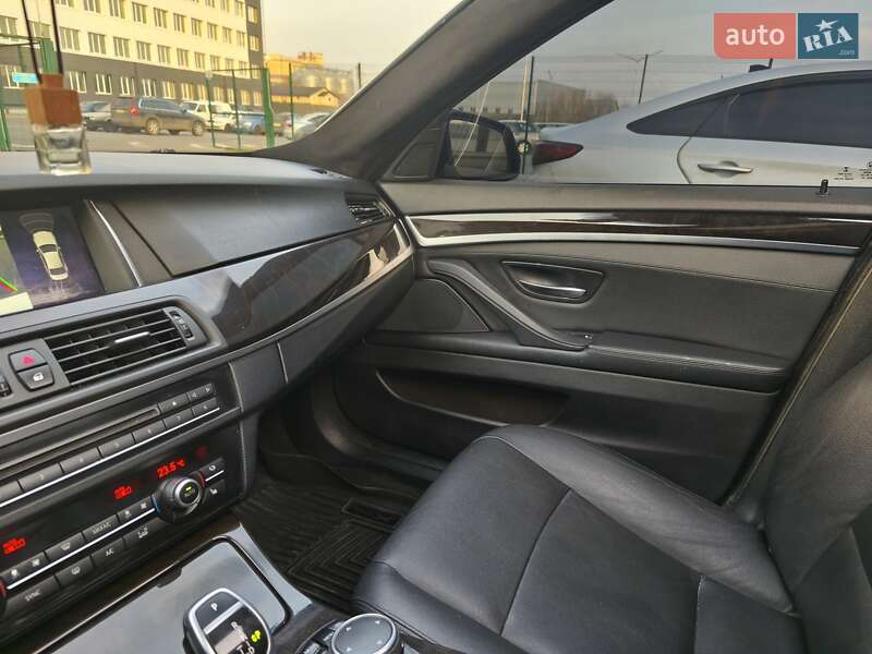 Седан BMW 5 Series 2016 в Києві фото 23 Седан BMW 5 Series 2016 в Києві
