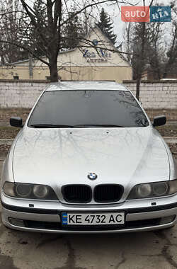 Седан BMW 5 Series 1999 в Новомосковске