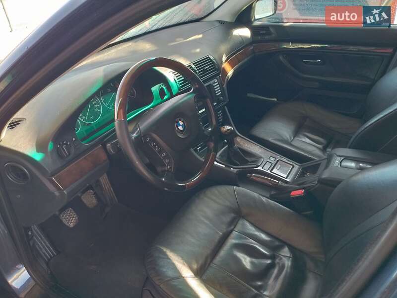 Седан BMW 5 Series 2002 в Заречном
