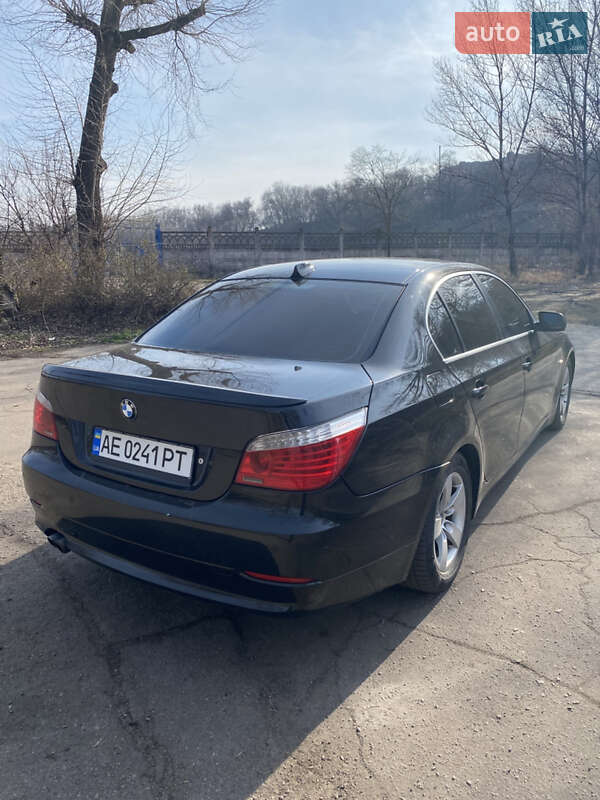 Седан BMW 5 Series 2007 в Каменском