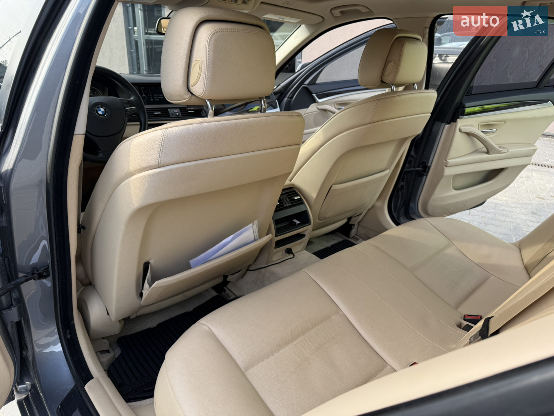 2012 BMW 5er - мініатюра 14