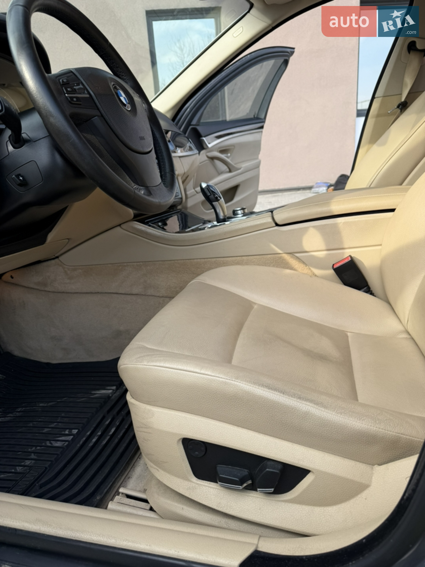 2012 BMW 5er - мініатюра 16